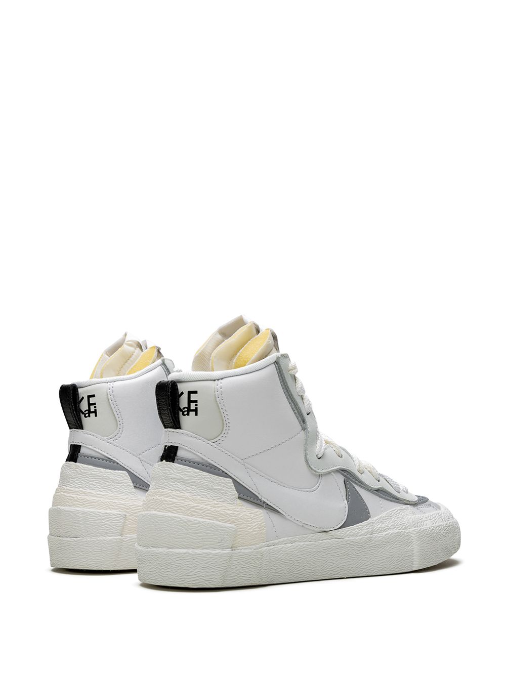 Nike x sacai Blazer Mid "Triple White"