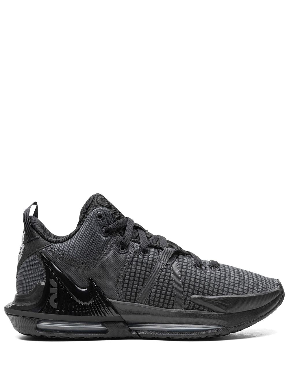 Nike LeBron "Witness 7"