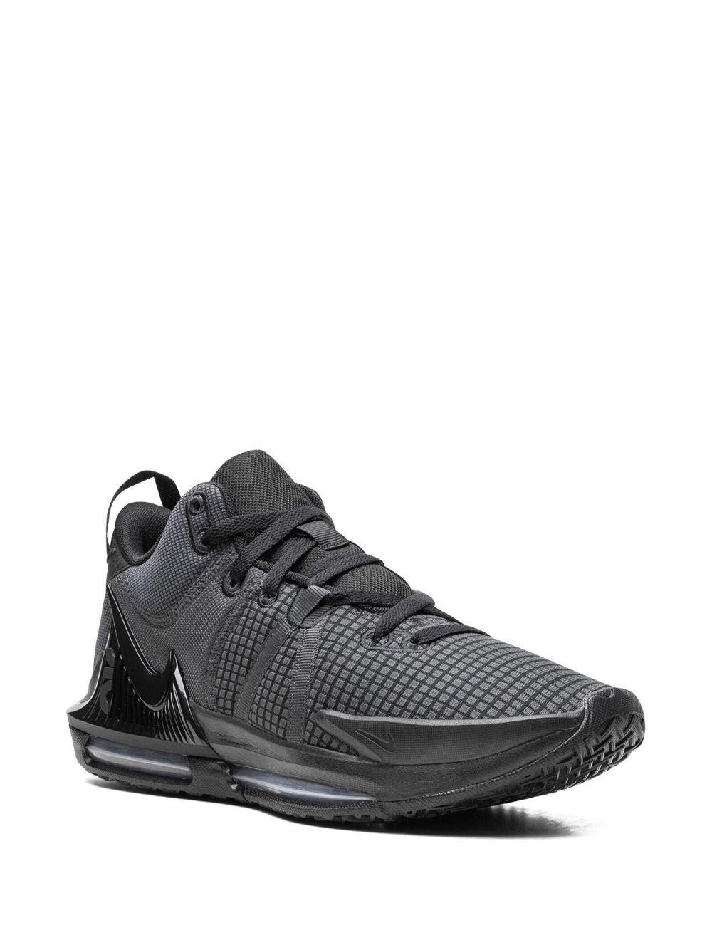 Nike LeBron "Witness 7"