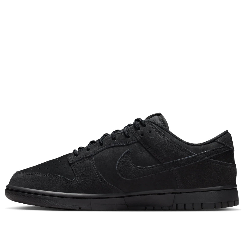 Nike Dunk Low SE 'Triple Black'
