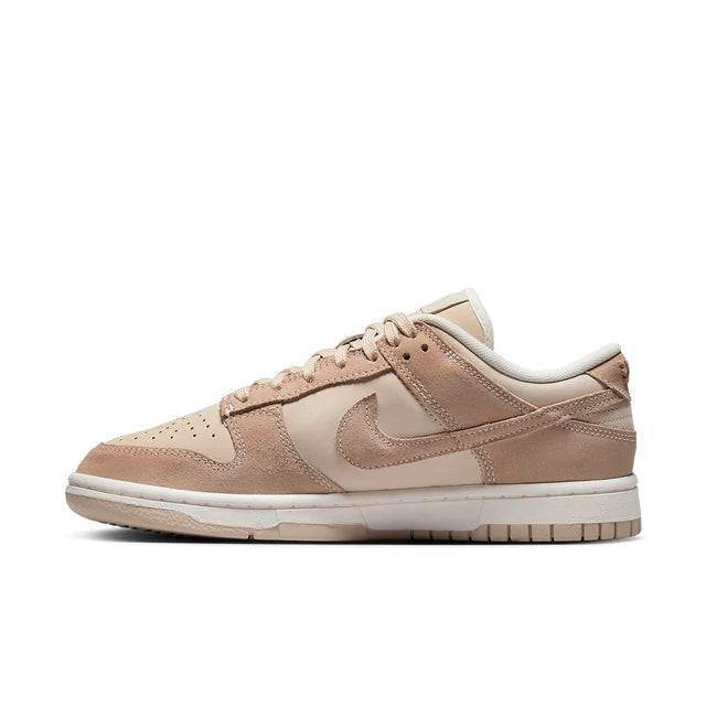 Nike Women's Dunk Low SE 'Sand drift'