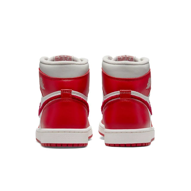 Air Jordan 1 High OG Women's 'Newstalgia Chenille'