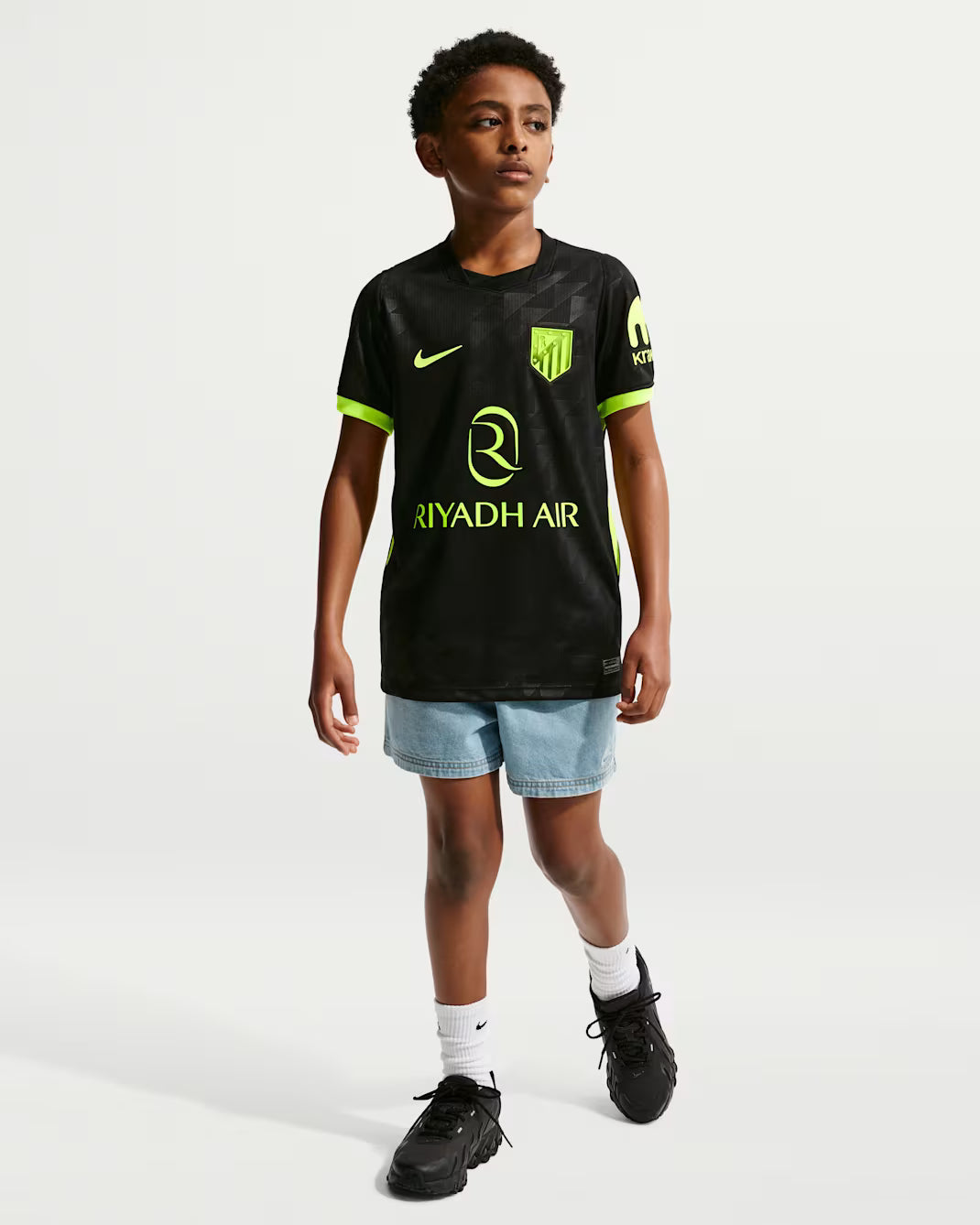 Nike Atlético Madrid 2026/27 Older Kids' Home Dri-FIT Football Shirt