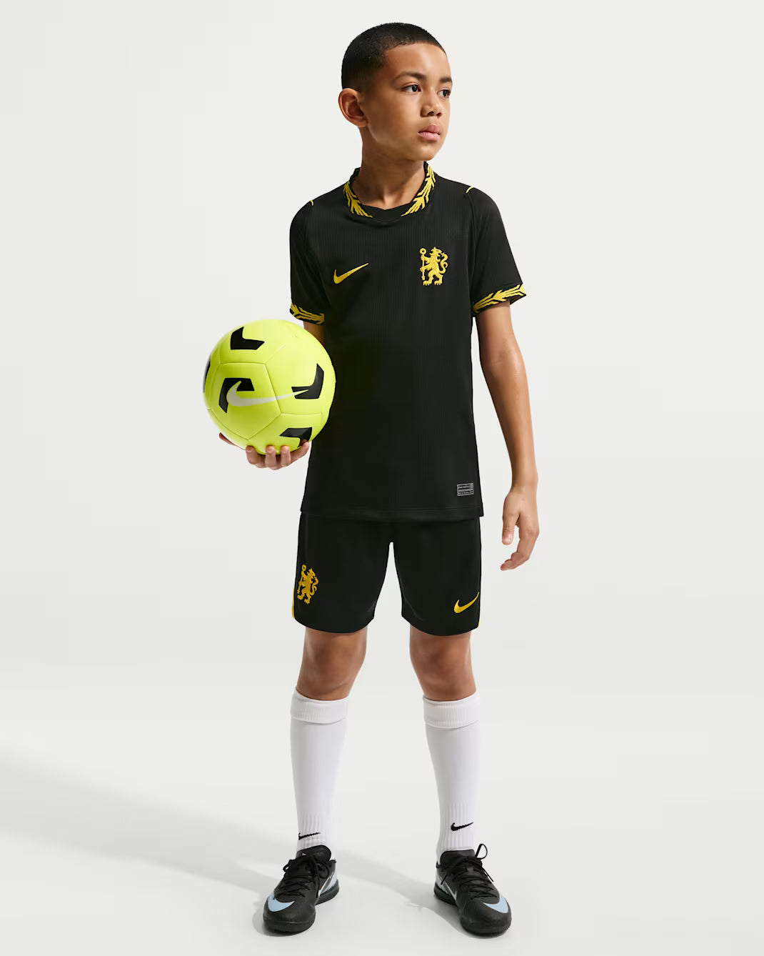 Nike Chelsea F.C. 2026/27 Older Kids Away Dri-FIT Shirt