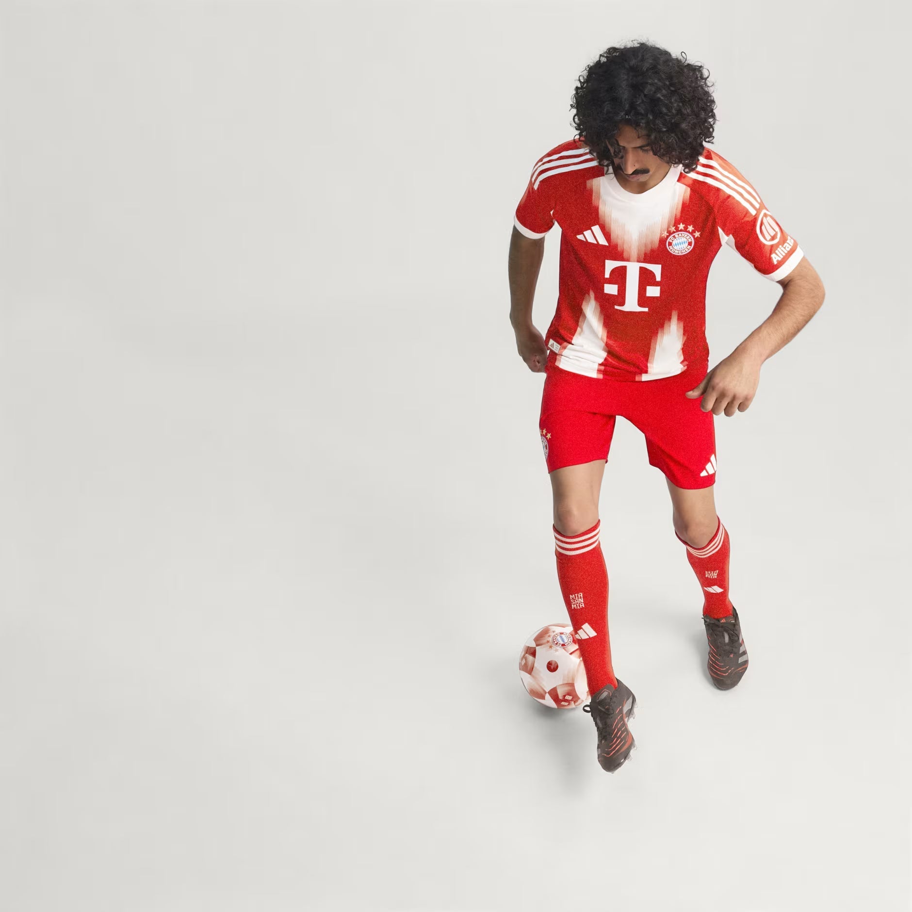 Adidas FC Bayern 25/26 Men's Home Jersey