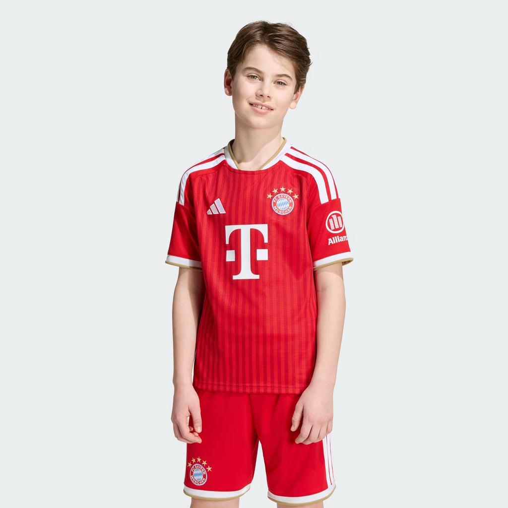 Adidas FC Bayern 26/27 Older Kids' Home Jersey