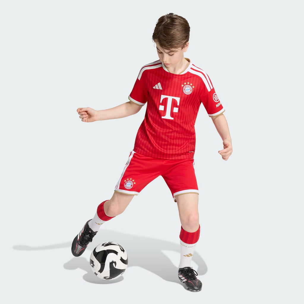 Adidas FC Bayern 26/27 Older Kids' Home Jersey