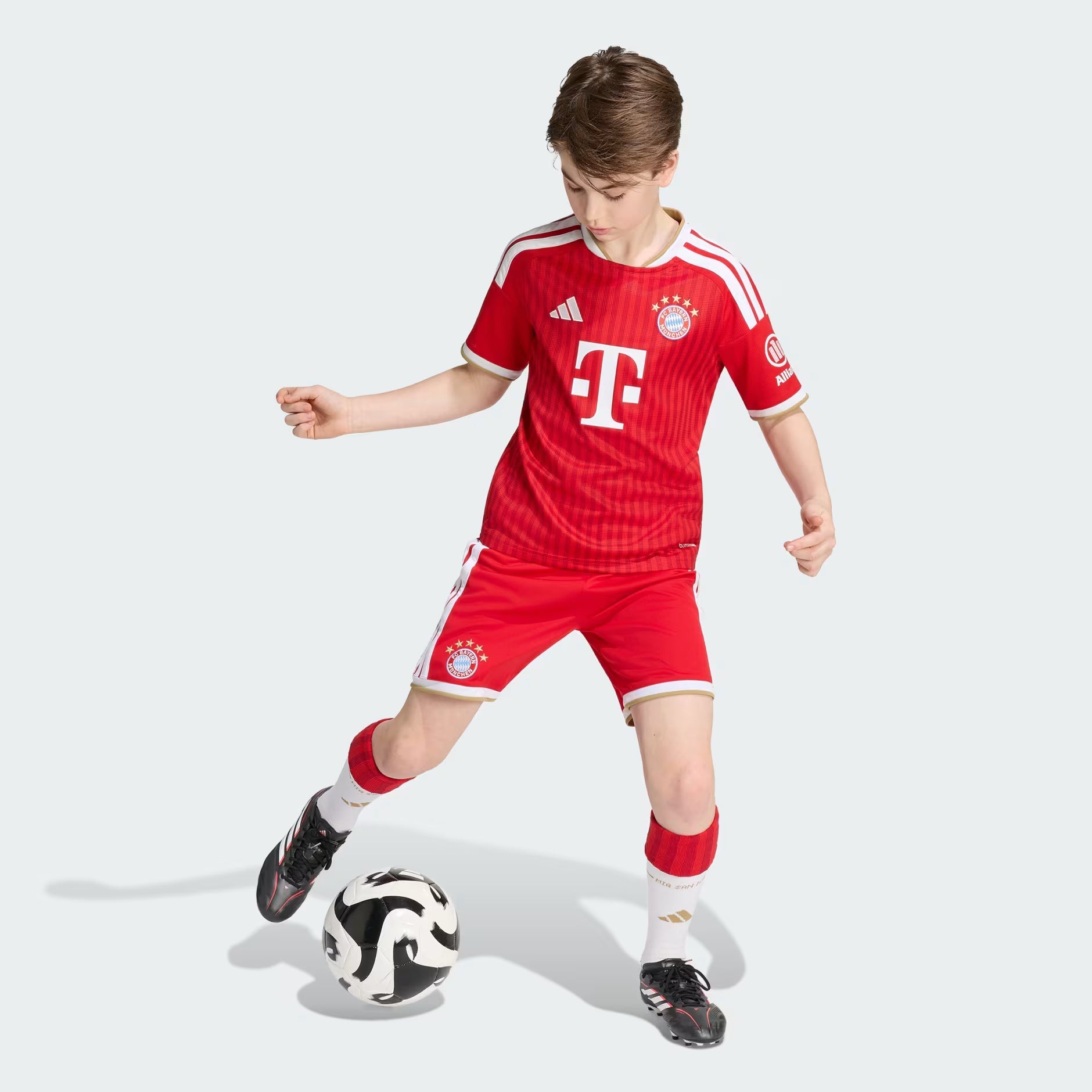 Adidas FC Bayern 26/27 Older Kids' Home Jersey