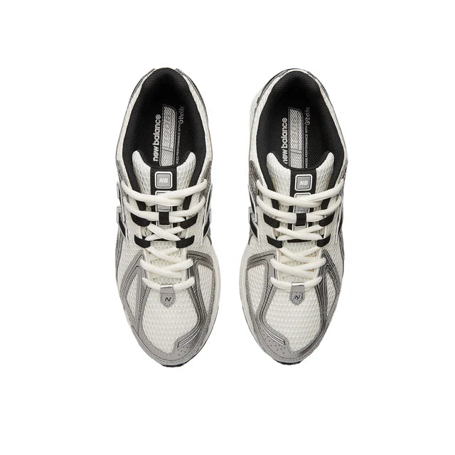 New Balance Women's 1906R 'Silver Black'