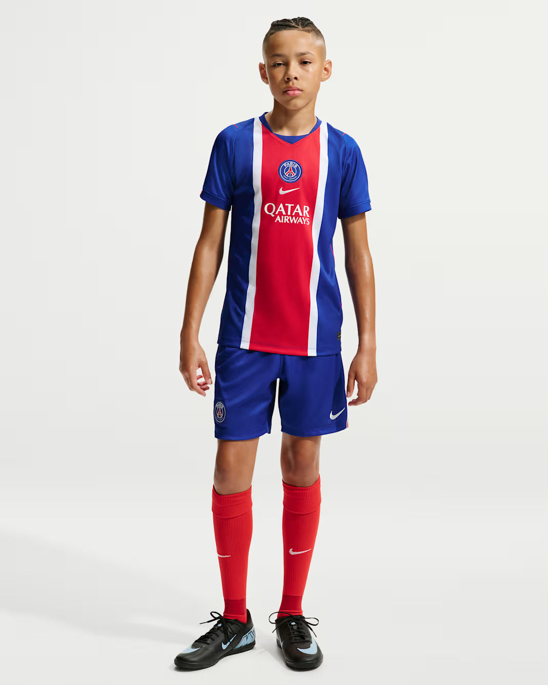 Nike Paris Saint-Germain 2026/27 Older Kids' Home Dri-FIT Football Shirt
