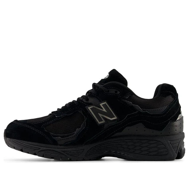 2002R 'Protection Pack Black'