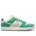 Nike x Kasina Dunk Low 'Road Sign'