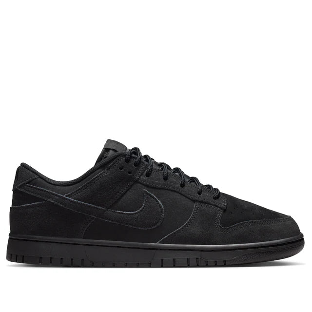 Nike Dunk Low SE 'Triple Black'