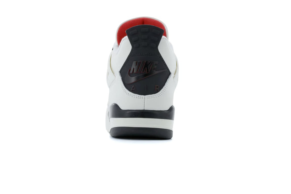 Air Jordan 4 'Flight Club'